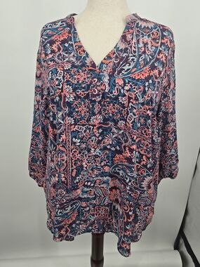 Boutique+ Navy and Coral Paisley V-Neck Tunic 1X (7669)